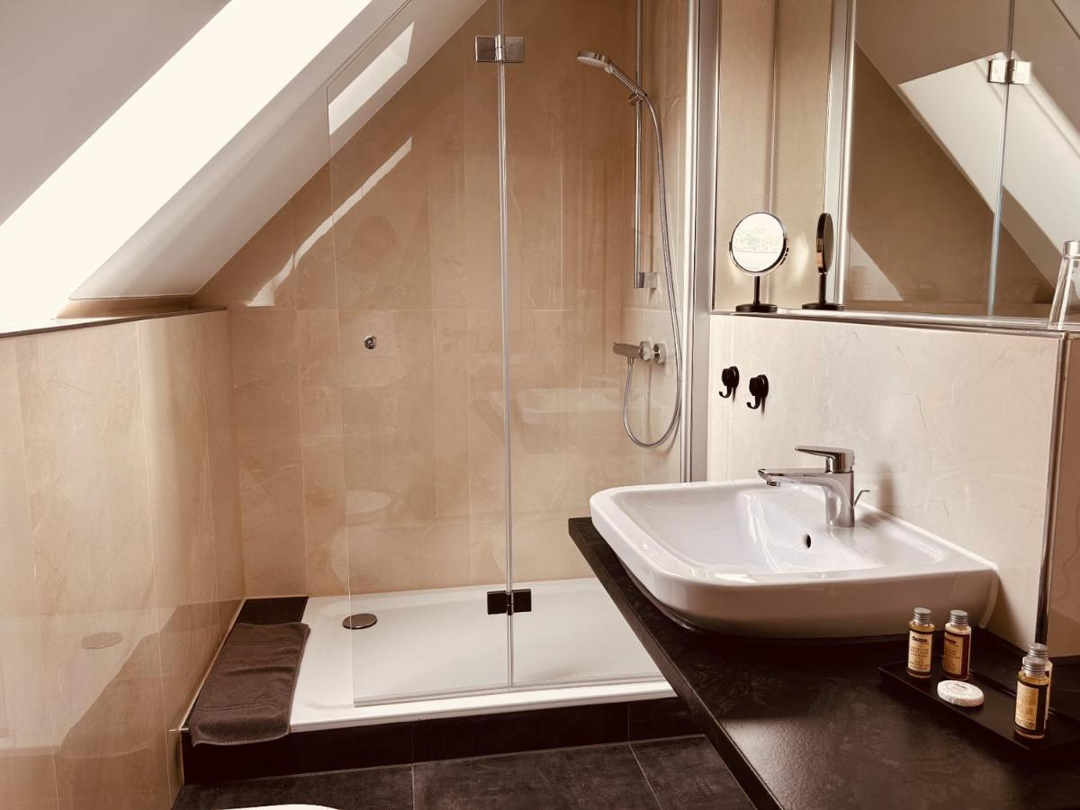 Pension Und Location Cham Meerbusch Extérieur photo