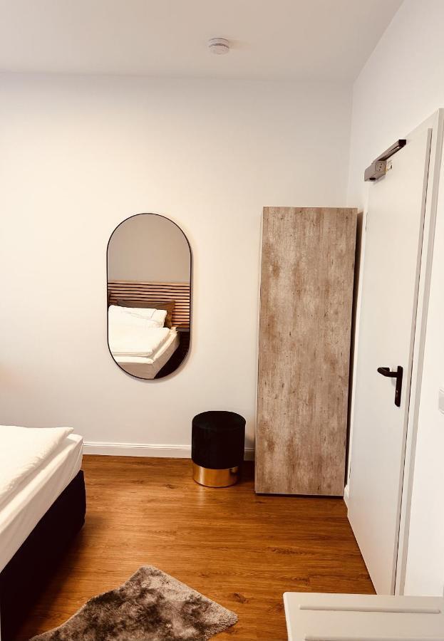 Pension Und Location Cham Meerbusch Extérieur photo